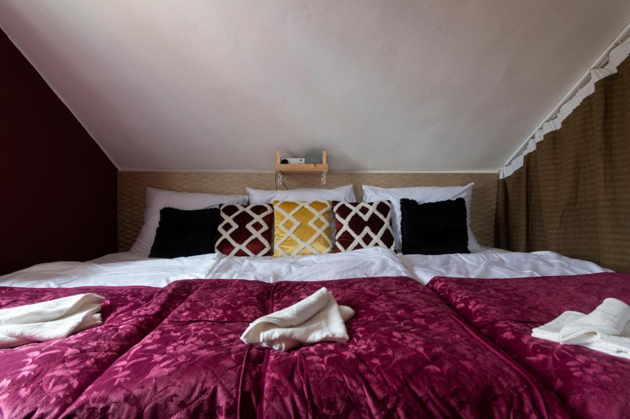 Golden Tree Loft In The Heart Of Прага