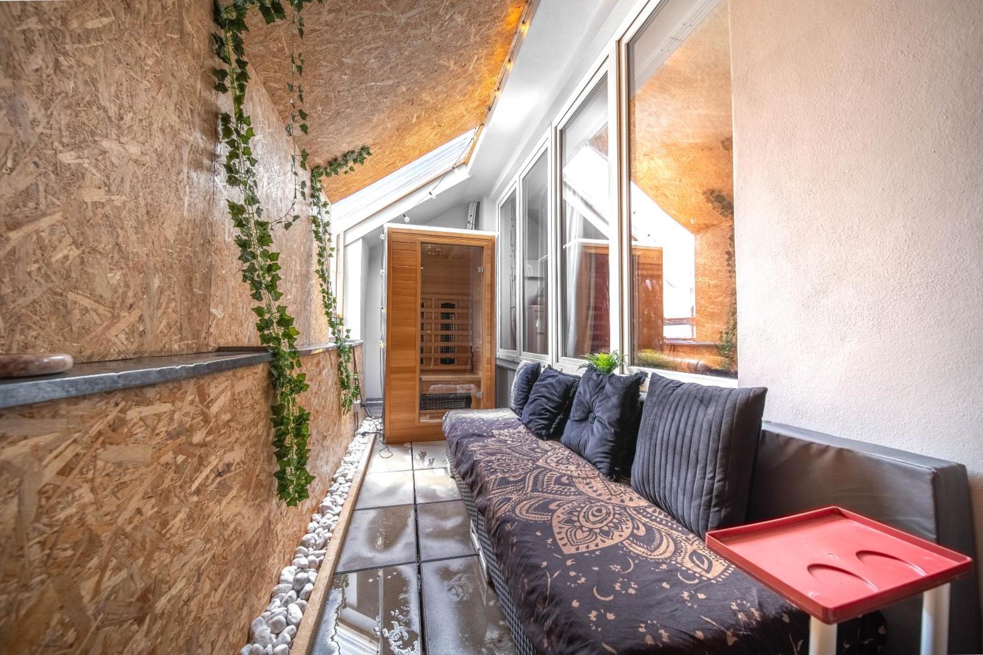 Апартаменти Golden Tree Loft In The Heart Of Прага